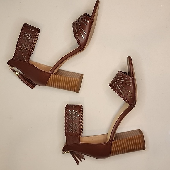 C. Wonder Katie Brown Sandals - Picture 12 of 12